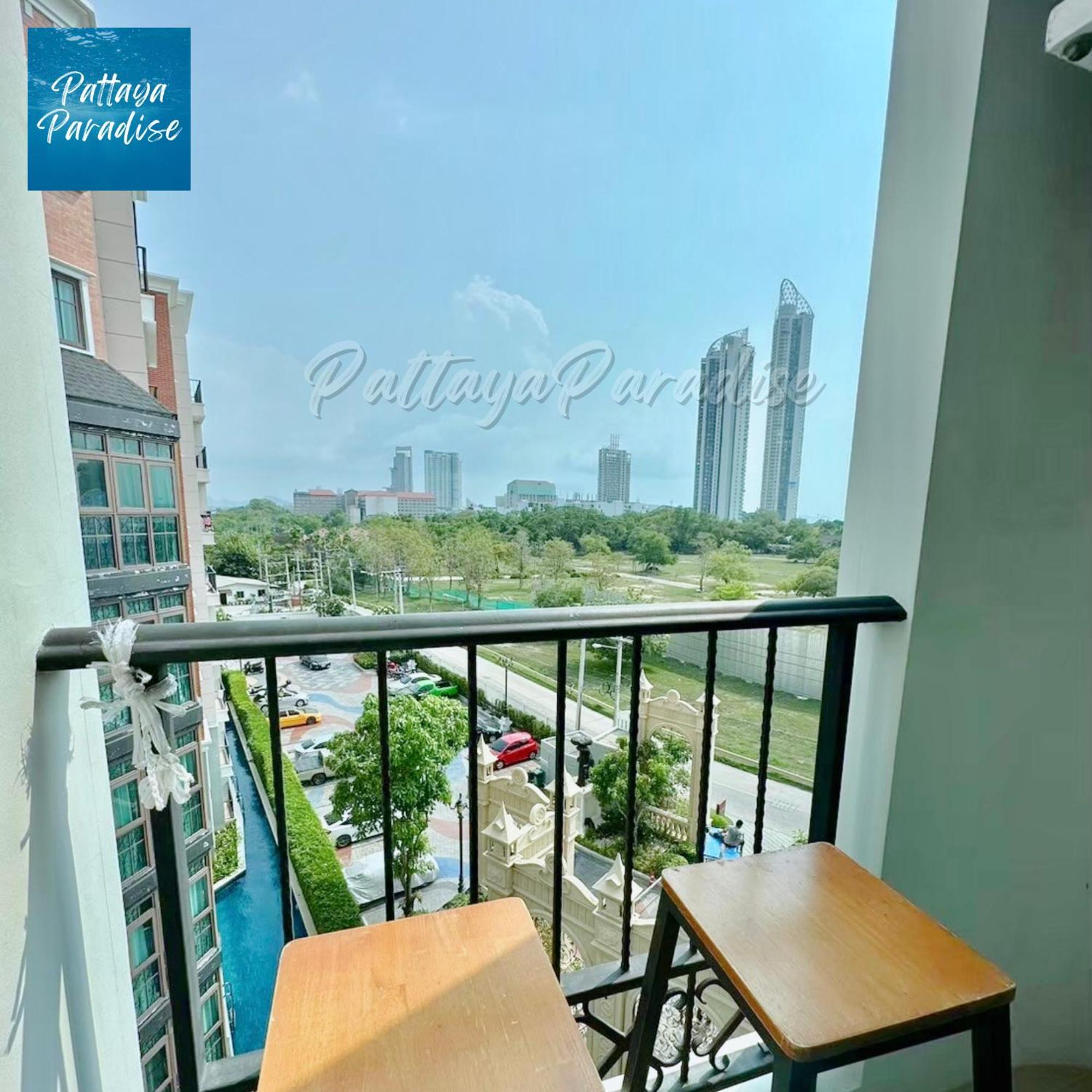 Espana Resort Jomtien Beach Pattaya Exterior photo